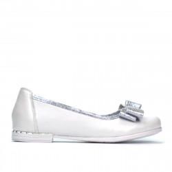 Children shoes 174 white pearl combined